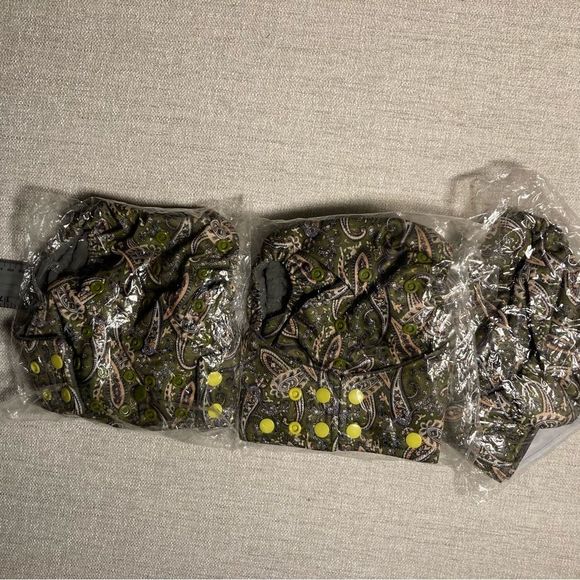 Sweet Cheeks OS Pocket Diaper Double Gusset Green Paisley - Picture 6 of 6